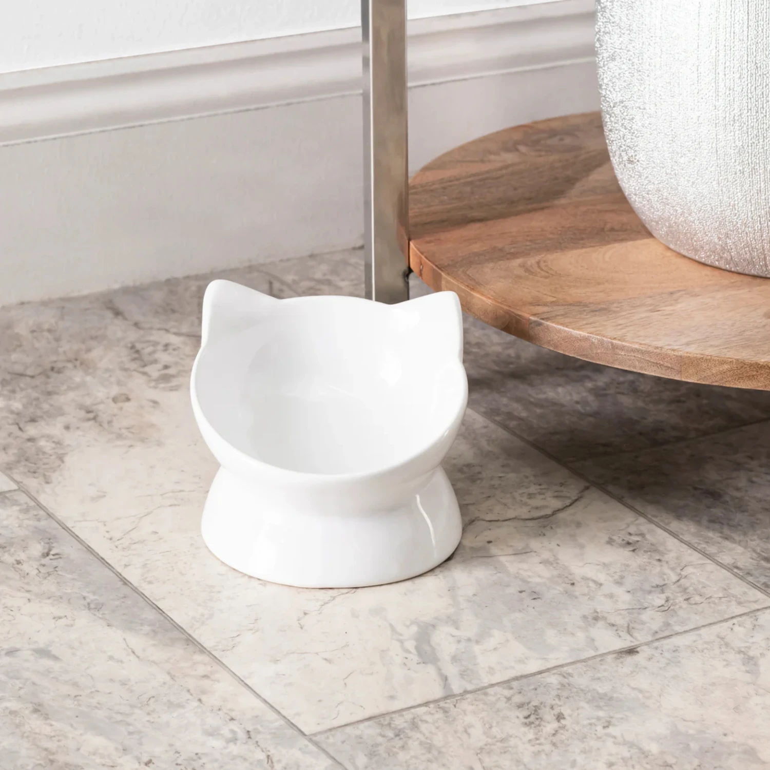 Park Life Designs Oscar Tilt Food Dish For Cats 5" White 4 Park Life Designs Oscar Tilt Food Dish For Cats 5" White - Image 2