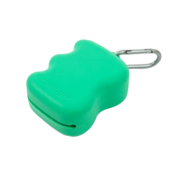 Springer Pets Silicone Dog Treat Dispenser Pouch Springer Green -Mutts And Co-us 2SpringerPetsSiliconeDogTreatDispenserPouchSpringerGreen