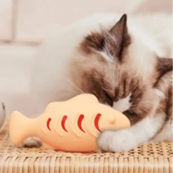 Cheerhunting Moo Dual-Sided Leaky Cat Food Toy Fish Design -Mutts And Co-us CheerhuntingMooDual SidedLeakyCatFoodToyFishDesign2