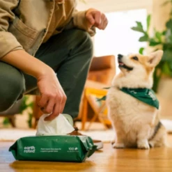 Earth Rated Grooming Wipes Lavender Scented 100ct -Mutts And Co-us EarthRatedLavenderScrentedGroomingWipes 1