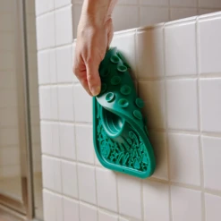 Woof Pet LickMat 11 Woof Pet LickMat -Mutts And Co-us WoofPetLickMat4