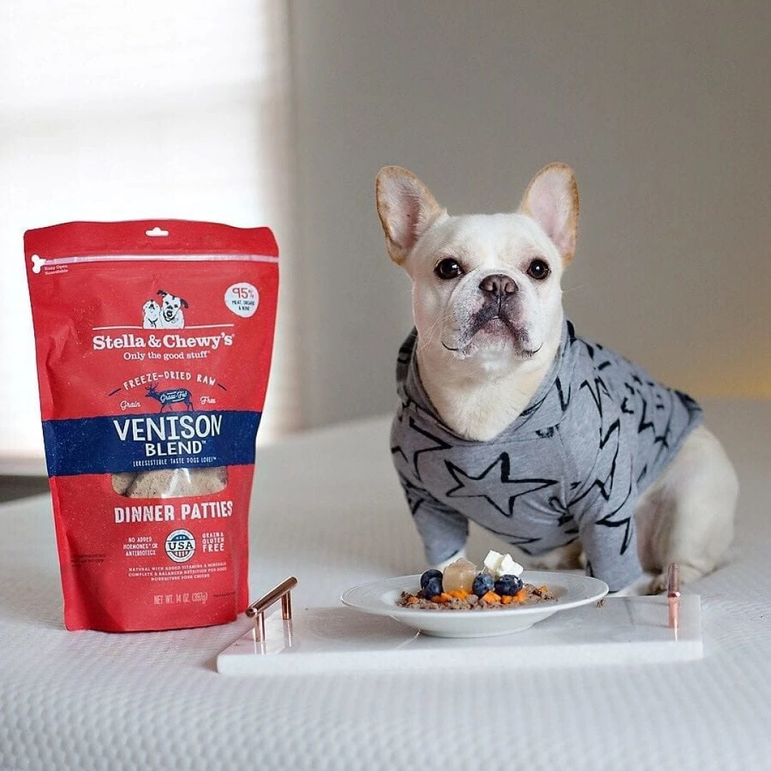 Stella & Chewy's Venison Blend Dinner Patties Freeze-Dried Dog Food 5 Stella & Chewy's Venison Blend Dinner Patties Freeze-Dried Dog Food - Image 3